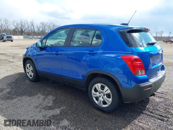 2015 Chevrolet Trax LS with VIN KL7CJKSBXFB235486, listed as a IAAI auction lot 41875595 with 125,301 mi miles. Bid and sale history available at carsss.com. Image 3.