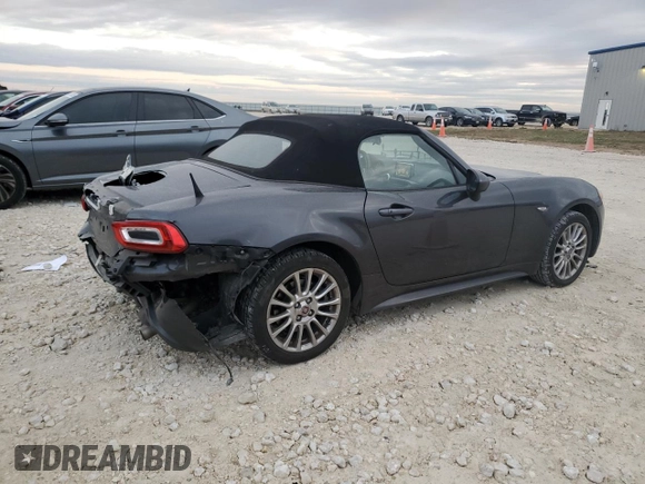 2017 FIAT 124 Spider Elaborazione Abarth z VIN JC1NFAEK4H0127606, wystawiony jako Copart lot #88480585 z przebiegiem 43 786 mil mil oraz Szkoda całkowita • Salvage title. Historia ofert i sprzedaży dostępna na DreamBid. Obrazek 3.