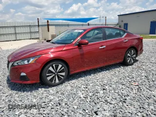 2022 Nissan Altima SV z VIN 1N4BL4DV8NN305372, wystawiony jako Copart lot #56874485 z przebiegiem 56 194 mil mil oraz Czysty tytuł • Clean title. Historia ofert i sprzedaży dostępna na DreamBid. Obrazek 1.