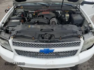2007 Chevrolet Suburban LTZ with VIN 3GNFK16397G310902, listed as a Copart auction lot 52375025 with 209,421 mi miles and Salvage Title. Bid and sale history available at carsss.com. Image 12.