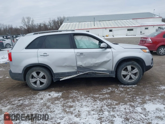 2012 Kia Sorento EX with VIN 5XYKUDA20CG284796, listed as a IAAI auction lot 41414017 with 120,345 mi miles. Bid and sale history available at carsss.com. Image 13.