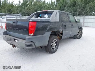 2006 Chevrolet Avalanche Z71 with VIN 3GNEK12Z36G127791, listed as a IAAI auction lot 42067352 with 195,245 mi miles. Bid and sale history available at carsss.com. Image 4.