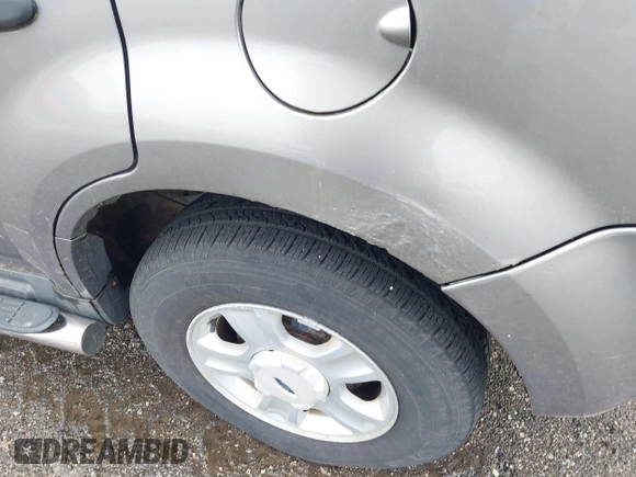 2008 Ford Escape XLS with VIN 1FMCU92Z08KE45688, listed as a IAAI auction lot 42275426 with Not provided miles and . Bid and sale history available at DreamBid. Image 13.