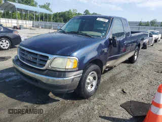 2002 Ford F-150 XL z VIN 1FTRX17W82NB62211, wystawiony jako Copart lot #56111895 z przebiegiem 173 154 mil mil oraz Szkoda całkowita • Salvage title. Historia ofert i sprzedaży dostępna na DreamBid. Obrazek 1.