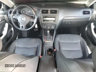 2012 Volkswagen Jetta SE with VIN 3VWDX7AJ0CM343709, listed as a Copart auction lot 59055825 with 201,430 mi miles and Salvage title. Bid and sale history available at DreamBid. Image 8.