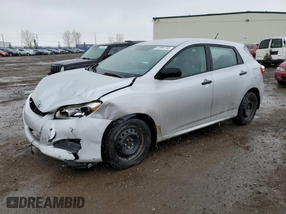 2011 Toyota Matrix z VIN 2T1KU4EE0BC616573, wystawiony jako Copart lot #53904745 z przebiegiem 299 502 mil mil oraz Szkoda całkowita • Salvage title. Historia ofert i sprzedaży dostępna na DreamBid. Obrazek 1.