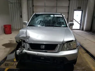 2001 Honda CR-V SE with VIN JHLRD18731C035881, listed as a Copart auction lot 52574575 with 192,107 mi miles and Salvage Title. Bid and sale history available at carsss.com. Image 5.
