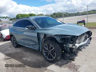 2023 Infiniti QX55 Luxe z VIN 3PCAJ5JRXPF117396, wystawiony jako IAAI lot #41672269 z przebiegiem 9 708 mil mil oraz . Historia ofert i sprzedaży dostępna na DreamBid. Obrazek 1.
