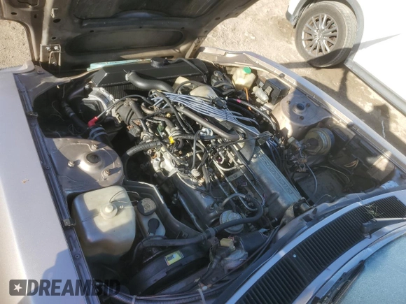 1983 Datsun 280ZX z VIN JN1HZ04S0DX560086, wystawiony jako Copart lot #79178604 z przebiegiem 183 309 mil mil oraz Szkody całkowita. Historia ofert i sprzedaży dostępna na DreamBid. Obrazek 11.