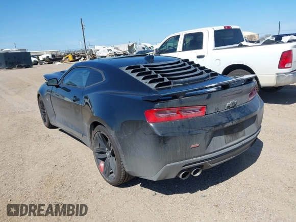 2017 Chevrolet Camaro 2SS z VIN 1G1FH1R75H0160100, wystawiony jako IAAI lot #41674610 z przebiegiem 82 635 mil mil oraz . Historia ofert i sprzedaży dostępna na DreamBid. Obrazek 3.