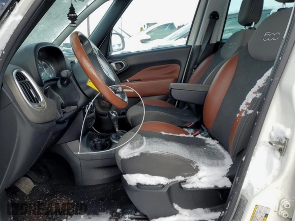 2014 FIAT 500L Trekking with VIN ZFBCFADH5EZ021059, listed as a Copart auction lot 44992125 with 126,744 mi miles and Clean Title. Bid and sale history available at DreamBid. Image 7.