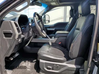 2019 Ford F-350 XL z VIN 1FT8W3DT6KEE82020, wystawiony jako Copart lot #60080755 z przebiegiem 381 486 mil mil oraz Szkoda całkowita • Salvage title. Historia ofert i sprzedaży dostępna na DreamBid. Obrazek 7.