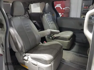 2011 Toyota Sienna XLE AAS with VIN 5TDYK3DC9BS091563, listed as a IAAI auction lot 41393689 with 229,663 mi miles and . Bid and sale history available at DreamBid. Image 8.