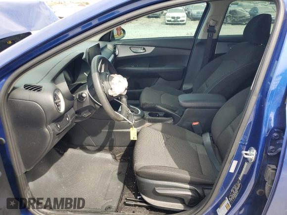 2024 Kia Forte LXS with VIN 3KPF24AD7RE731204, listed as a Copart auction lot 49505455 with 27,688 mi miles and Salvage Title. Bid and sale history available at carsss.com. Image 7.