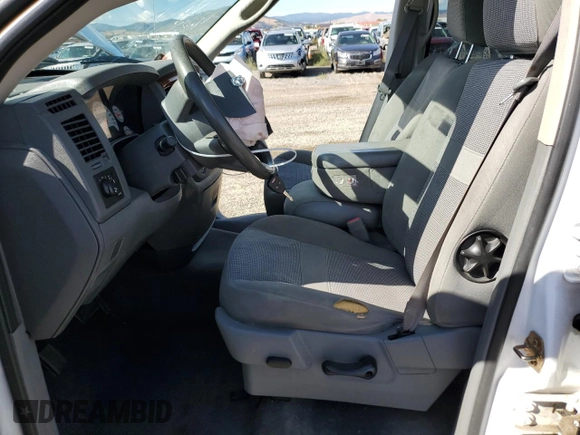 2006 Dodge 1500 SLT z VIN 1D7HU18N56S614848, wystawiony jako Copart lot #71539304 z przebiegiem Nie podano mil oraz Czysty tytuł • Clean title. Historia ofert i sprzedaży dostępna na DreamBid. Obrazek 7.