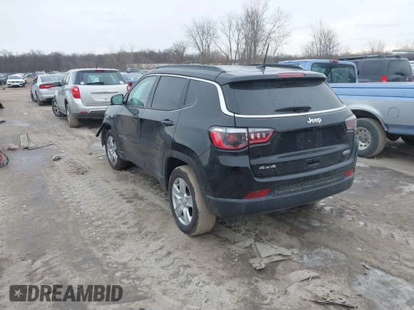 2022 Jeep Compass Latitude with VIN 3C4NJDBB9NT216660, listed as a IAAI auction lot 41505717 with 23,605 mi miles and . Bid and sale history available at DreamBid. Image 3.