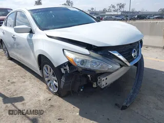 2017 Nissan Altima SV with VIN 1N4AL3AP7HC294280, listed as a IAAI auction lot 41518096 with 122,450 mi miles and . Bid and sale history available at carsss.com. Image 6.