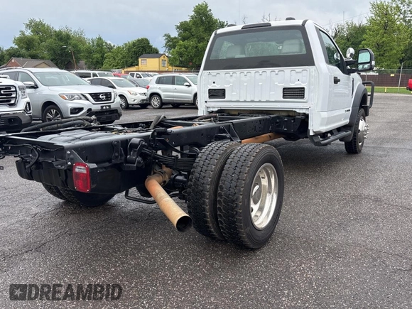 2020 Ford F-550 XL with VIN 1FDUF5HT5LDA09460, listed as a Copart auction lot 55465565 with 226,415 mi miles and Clean Title. Bid and sale history available at carsss.com. Image 4.