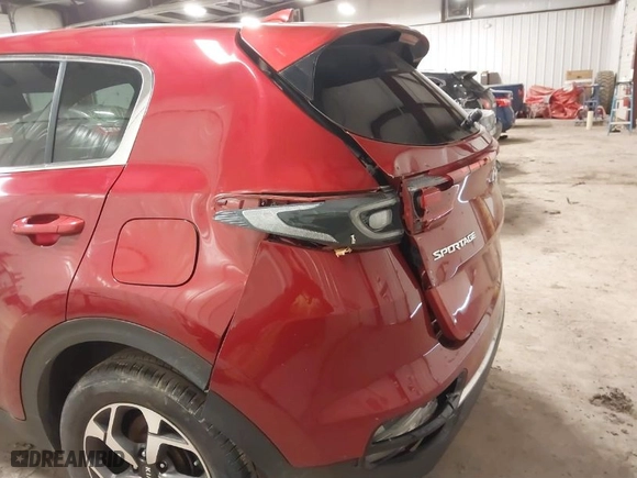 2020 Kia Sportage LX with VIN KNDPMCACXL7829571, listed as a IAAI auction lot 41213560 with 29,761 mi miles. Bid and sale history available at carsss.com. Image 18.