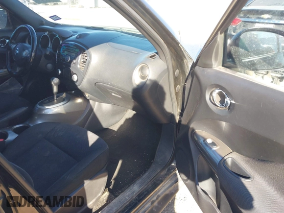 2011 Nissan Juke SL with VIN JN8AF5MR7BT021572, listed as a IAAI auction lot 40877289 with Not Provided miles. Bid and sale history available at carsss.com. Image 5.