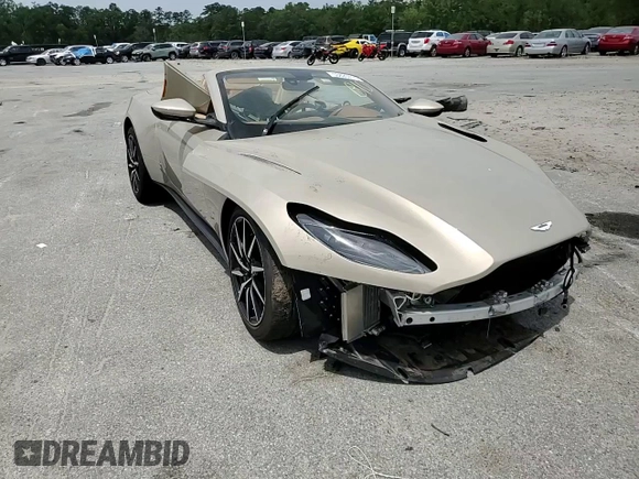 2022 Aston Martin DB11 z VIN SCFRMFCW6NGM11398, wystawiony jako Copart lot #53825715 z przebiegiem Nie podano mil oraz Szkoda całkowita • Salvage title. Historia ofert i sprzedaży dostępna na DreamBid. Obrazek 13.