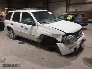 2002 Chevrolet TrailBlazer LS with VIN 1GNDT13S822239757, listed as a IAAI auction lot 41346981 with 192,281 mi miles. Bid and sale history available at carsss.com. Image 1.