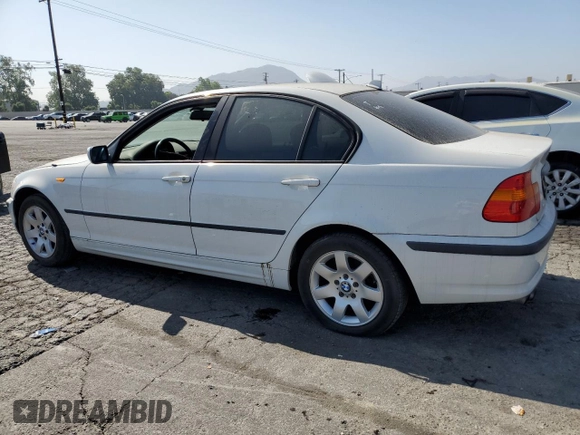 2005 BMW 3 Series 325xi with VIN WBAEU33415PR18586, listed as a Copart auction lot 55033504 with 149,866 mi miles and Salvage Title. Bid and sale history available at carsss.com. Image 2.
