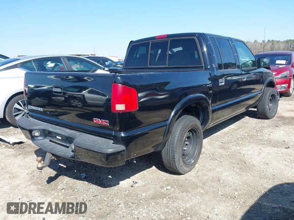 2004 GMC Sonoma SLS with VIN 1GTDT13X74K107743, listed as a IAAI auction lot 41767517 with 254,323 mi miles. Bid and sale history available at carsss.com. Image 4.