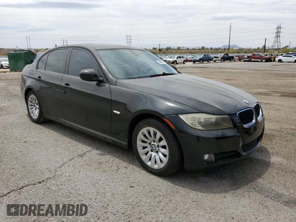 2009 BMW 3 Series 328i z VIN WBAPH57569NM34006, wystawiony jako Copart lot #56855315 z przebiegiem 146 045 mil mil oraz Czysty tytuł • Clean title. Historia ofert i sprzedaży dostępna na DreamBid. Obrazek 4.
