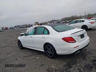 2018 Mercedes-Benz E-Class E 300 with VIN WDDZF4KB0JA380163, listed as a IAAI auction lot 42000543 with 75,314 mi miles. Bid and sale history available at carsss.com. Image 3.