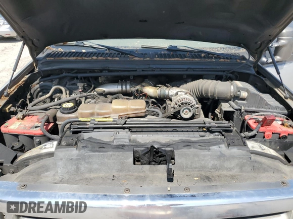2001 Ford F-250 XL with VIN 1FTNW21F81EC72433, listed as a Copart auction lot 55520905 with 387,113 mi miles and Salvage title. Bid and sale history available at DreamBid. Image 11.