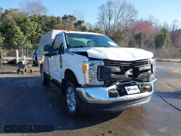 2017 Ford F-250 XLT с VIN 1FTBF2B68HED91160, выставлен на аукционе IAAI как лот 41769830 с пробегом 113 173 миль миль и . История ставок и продаж доступна на DreamBid. Изображение 6.