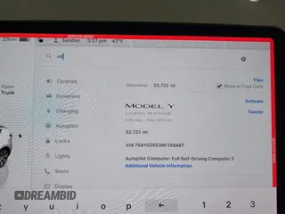 2022 Tesla Model Y Long Range z VIN 7SAYGDEE3NF358487, wystawiony jako IAAI lot #42036969 z przebiegiem 52 723 mil mil oraz . Historia ofert i sprzedaży dostępna na DreamBid. Obrazek 7.