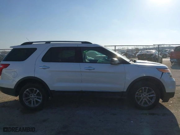2015 Ford Explorer XLT with VIN 1FM5K8D84FGC53171, listed as a IAAI auction lot 41661857 with 165,150 mi miles. Bid and sale history available at carsss.com. Image 13.