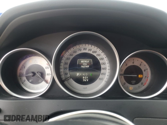 2014 Mercedes-Benz C 250 Sport z VIN WDDGF4HBXEA952747, wystawiony jako Copart lot #53144125 z przebiegiem 162 749 mil mil oraz Szkoda całkowita • Salvage title. Historia ofert i sprzedaży dostępna na DreamBid. Obrazek 9.