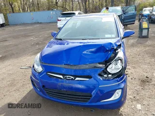 2013 Hyundai Accent SE z VIN KMHCU5AE7DU085650, wystawiony jako IAAI lot #42082694 z przebiegiem 115 506 mil mil oraz . Historia ofert i sprzedaży dostępna na DreamBid. Obrazek 12.