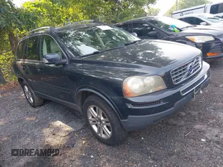 2011 Volvo XC90 I6 with VIN YV4952CY8B1590352, listed as a IAAI auction lot 42382142 with 267,353 mi miles and . Bid and sale history available at DreamBid. Image 1.