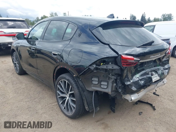 2023 Maserati Grecale Modena z VIN ZN682AVM0P7438449, wystawiony jako IAAI lot #42194029 z przebiegiem Nie podano mil oraz . Historia ofert i sprzedaży dostępna na DreamBid. Obrazek 3.