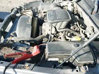 2005 Dodge Dakota ST with VIN 1D7HW22K85S189459, listed as a IAAI auction lot 43200184 with 180,750 mi miles and . Bid and sale history available at DreamBid. Image 14.