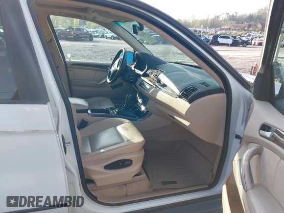 2001 BMW X5 3.0i with VIN WBAFA53511LM90036, listed as a IAAI auction lot 42028287 with 155,625 mi miles. Bid and sale history available at carsss.com. Image 5.