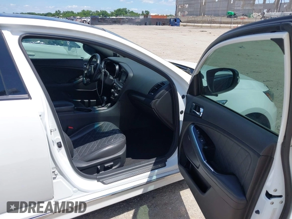 2015 Kia Optima SX Turbo with VIN 5XXGR4A68FG411149, listed as a IAAI auction lot 42451249 with 246,125 mi miles and . Bid and sale history available at DreamBid. Image 5.
