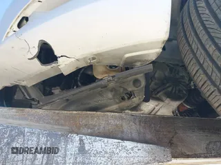 2019 Ford Fiesta SE with VIN 3FADP4BJ8KM127675, listed as a IAAI auction lot 41738931 with 38,573 mi miles. Bid and sale history available at carsss.com. Image 6.