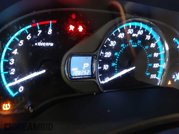 2011 Toyota Sienna XLE AAS with VIN 5TDYK3DC0BS063232, listed as a IAAI auction lot 42433187 with 198,252 mi miles and . Bid and sale history available at DreamBid. Image 7.