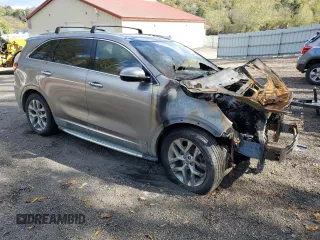 2019 Kia Sorento SX Limited with VIN 5XYPKDA56KG512725, listed as a Copart auction lot 72247033 with Not Provided miles and Salvage Title. Bid and sale history available at carsss.com. Image 4.