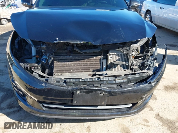 2015 Kia Optima SX Turbo with VIN 5XXGR4A63FG447041, listed as a IAAI auction lot 41812337 with 177,868 mi miles. Bid and sale history available at carsss.com. Image 6.