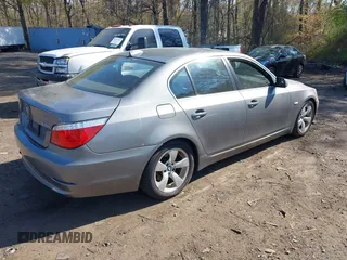 2008 BMW 5 Series 528i with VIN WBANU53558C113996, listed as a IAAI auction lot 42114822 with 84,514 mi miles and . Bid and sale history available at carsss.com. Image 4.