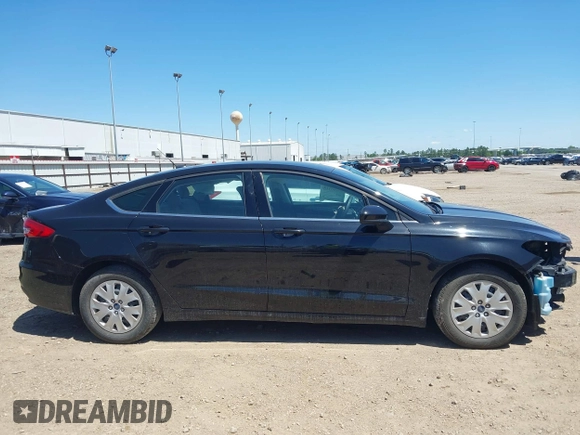 2019 Ford Fusion S with VIN 3FA6P0G7XKR268202, listed as a IAAI auction lot 41888115 with 71,718 mi miles and . Bid and sale history available at DreamBid. Image 14.