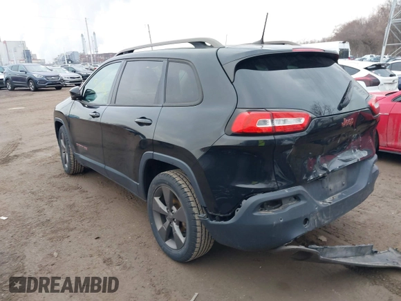 2016 Jeep Cherokee Latitude with VIN 1C4PJLCB1GW256777, listed as a IAAI auction lot 41150466 with 133,000 mi miles. Bid and sale history available at carsss.com. Image 3.