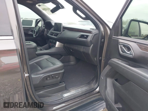 2021 Chevrolet Tahoe LT with VIN 1GNSCNKD7MR439900, listed as a IAAI auction lot 41187590 with 119,131 mi miles and . Bid and sale history available at DreamBid. Image 5.