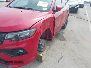 2022 Jeep Compass High Altitude with VIN 3C4NJDCB3NT194315, listed as a IAAI auction lot 41806533 with 15,398 mi miles and . Bid and sale history available at DreamBid. Image 6.